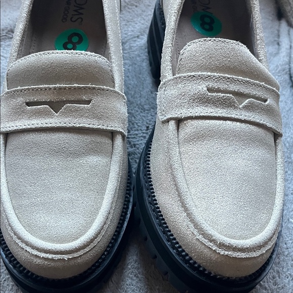 Toms Metallic Cream Leather Loafers brand new never worn sz 8 - Picture 7 of 11